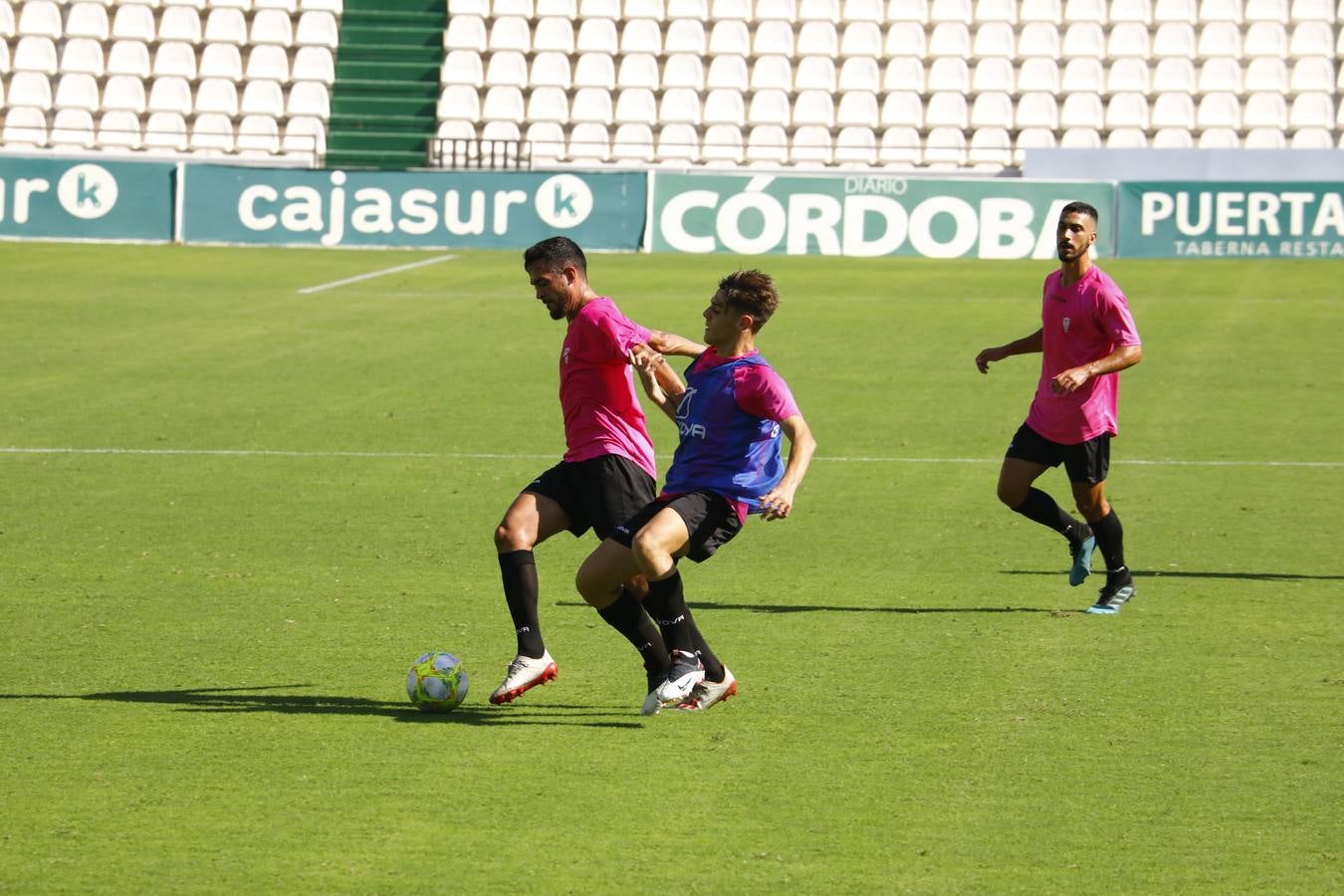 El triunfo del Córdoba CF ante el Córdoba B, en imágenes