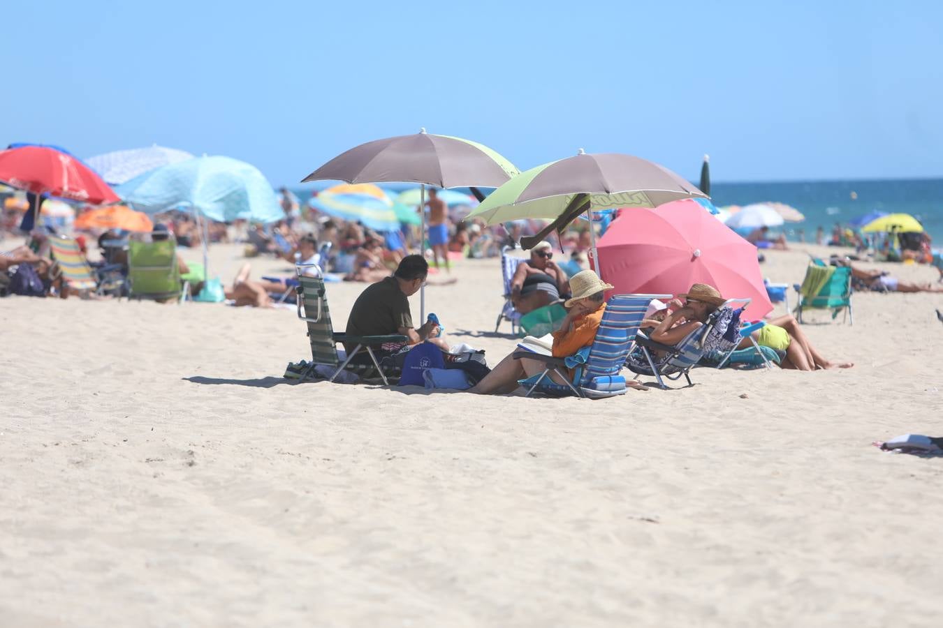 Fotos: La modélica imágen de las playas de Cádiz