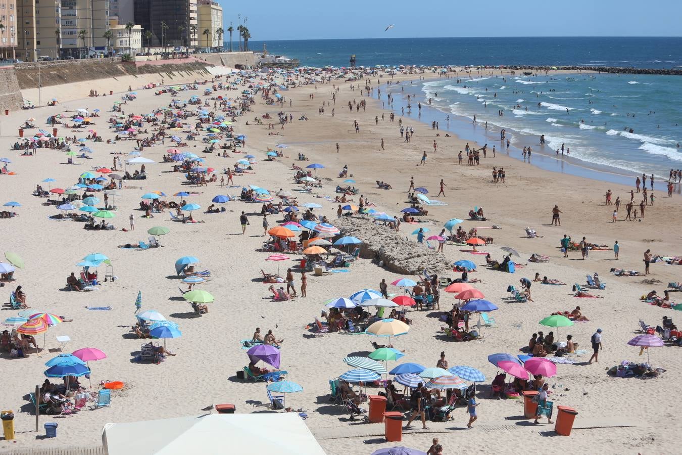 Fotos: La modélica imágen de las playas de Cádiz