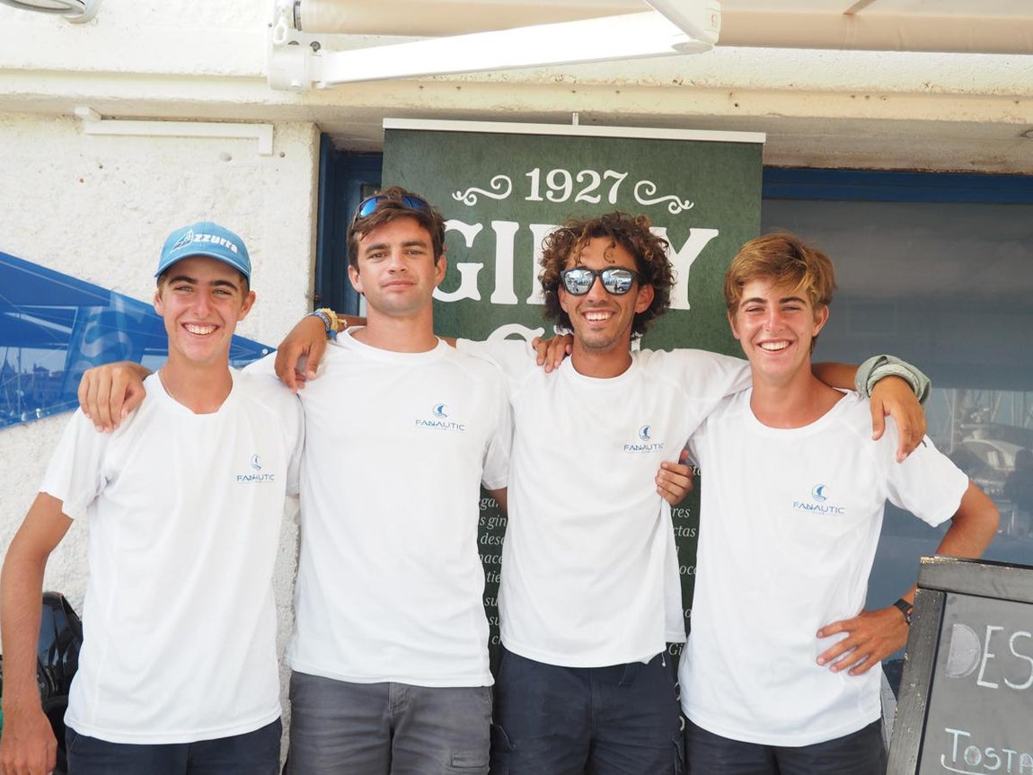 Fernando Flethes, Manolo Páez, José María Garrido y Carlos Flethes.