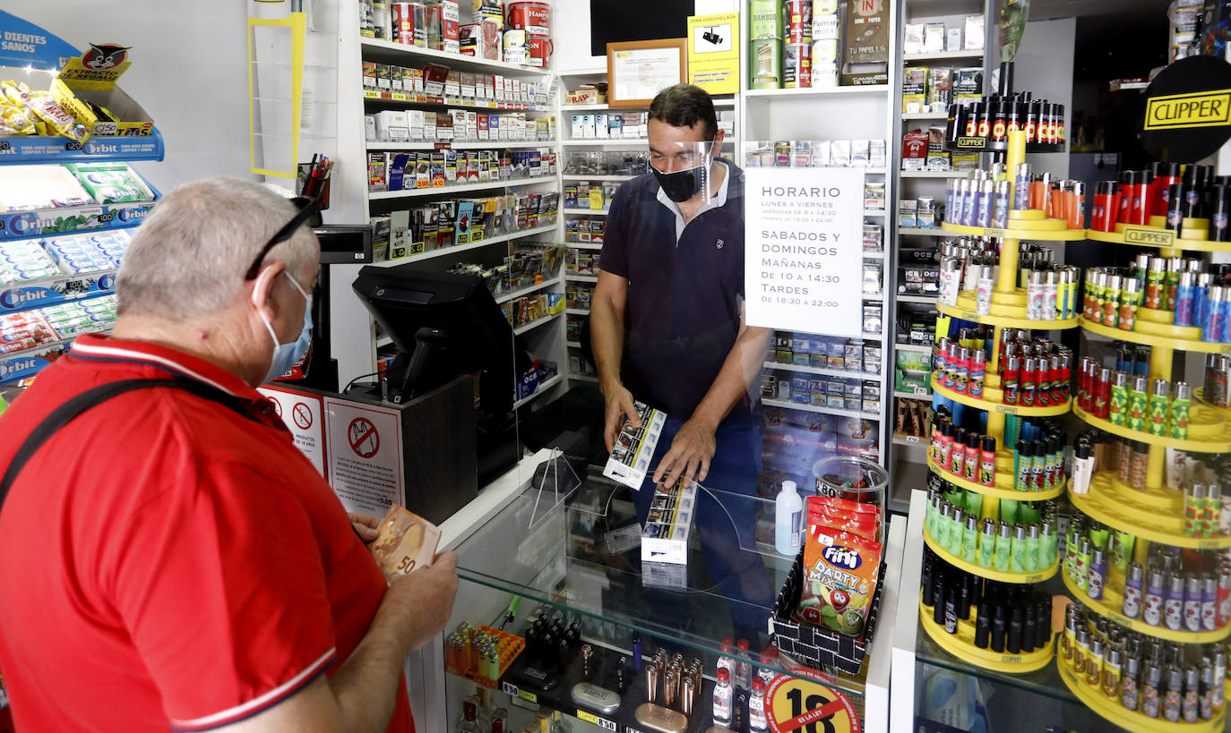 Las nuevas medidas contra el tabaco en las calles, en imágenes