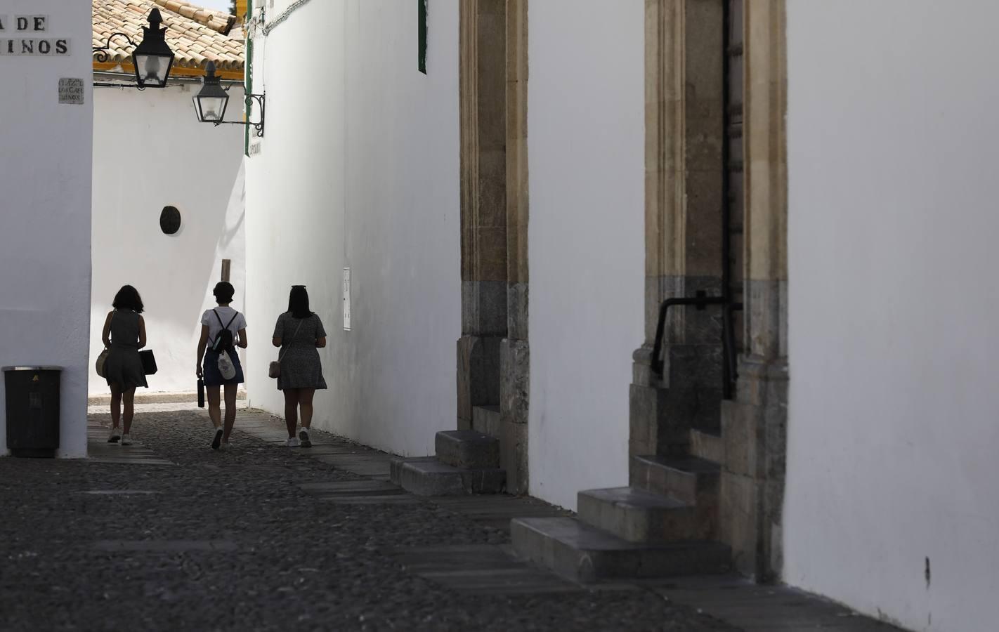 La plaza de Capuchinos en estado previo de remodelación, en imágenes: