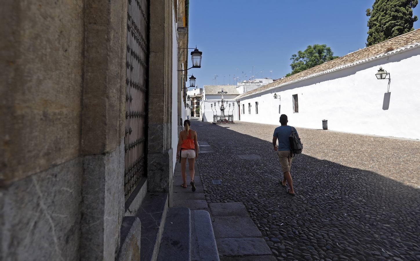 La plaza de Capuchinos en estado previo de remodelación, en imágenes: