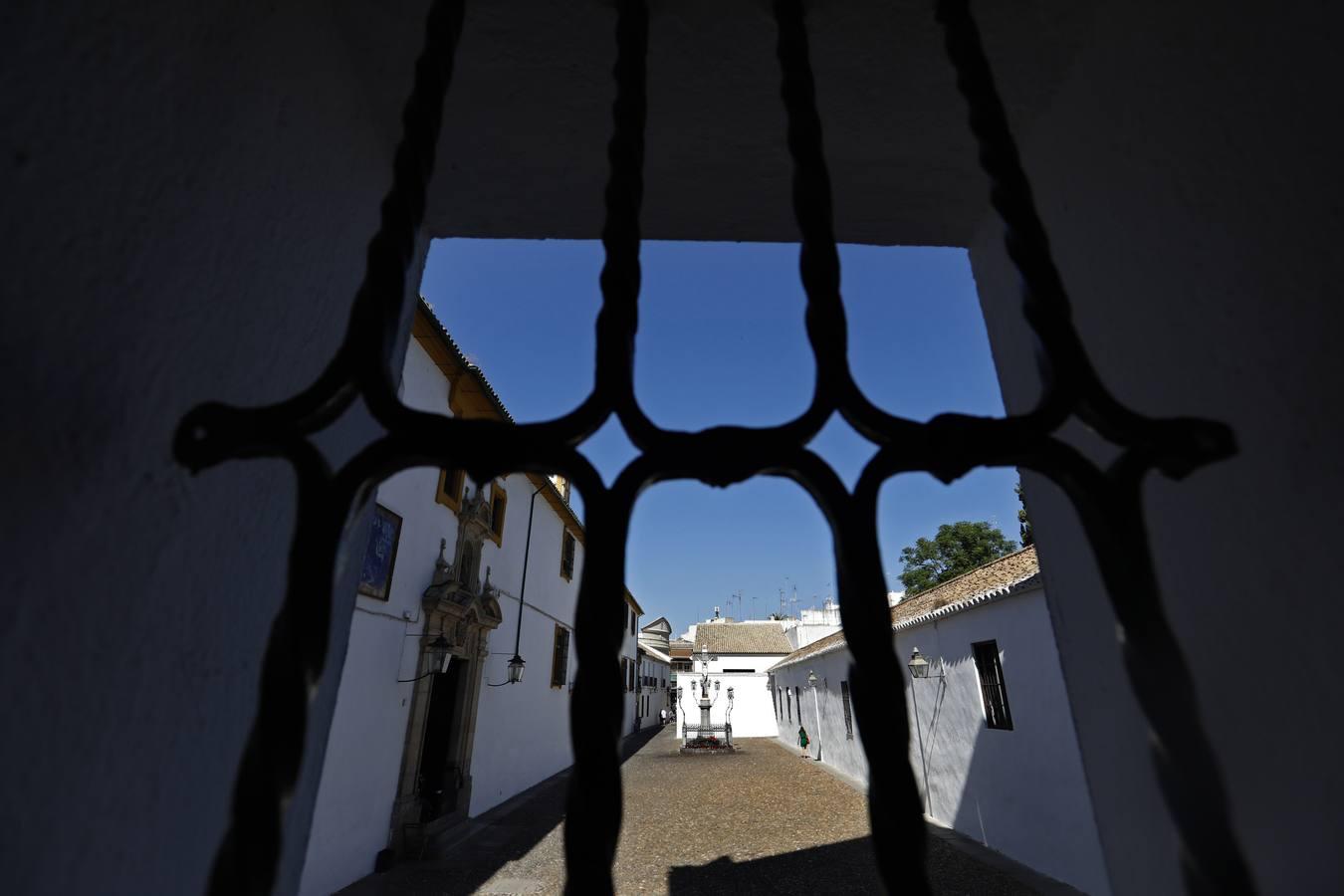 La plaza de Capuchinos en estado previo de remodelación, en imágenes: