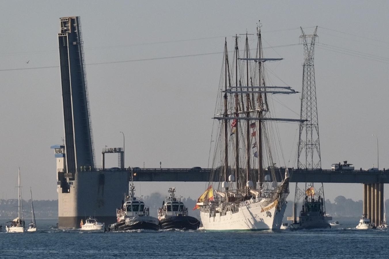 FOTOS: Elcano inicia su XCIII Crucero de Instrucción en homenaje a la primera vuelta al mundo