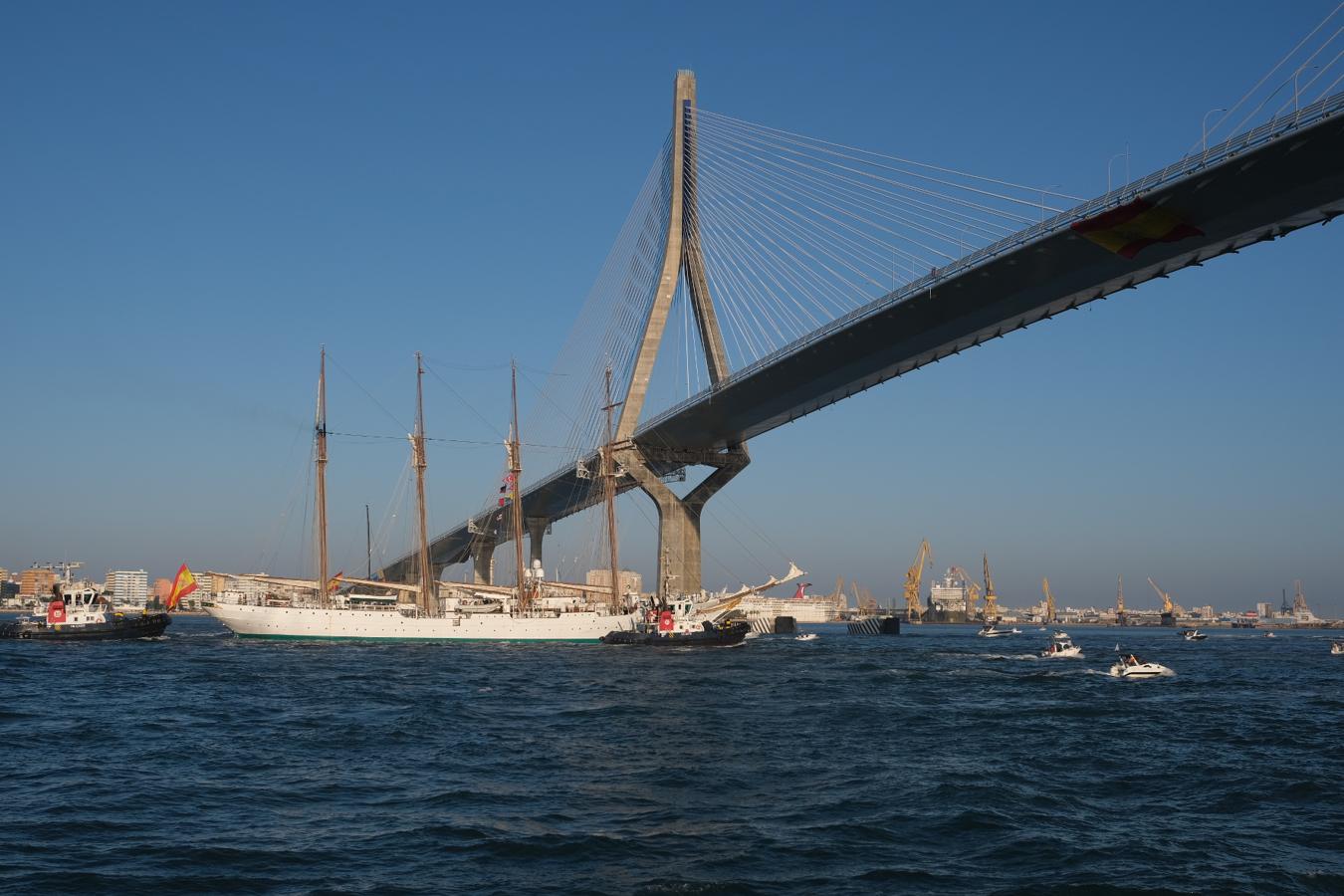 FOTOS: Elcano inicia su XCIII Crucero de Instrucción en homenaje a la primera vuelta al mundo