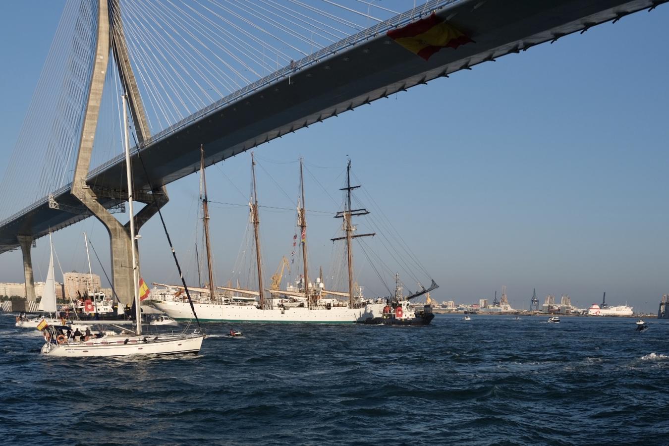 FOTOS: Elcano inicia su XCIII Crucero de Instrucción en homenaje a la primera vuelta al mundo