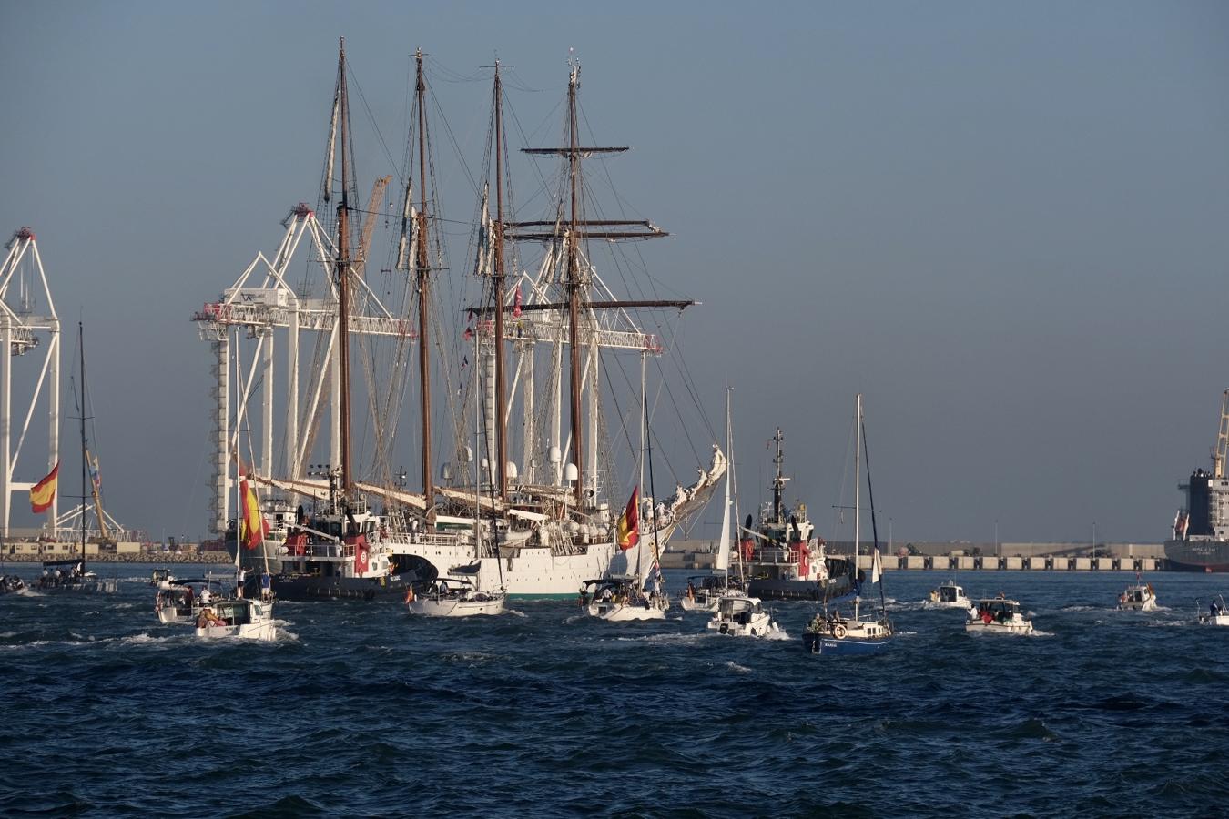 FOTOS: Elcano inicia su XCIII Crucero de Instrucción en homenaje a la primera vuelta al mundo