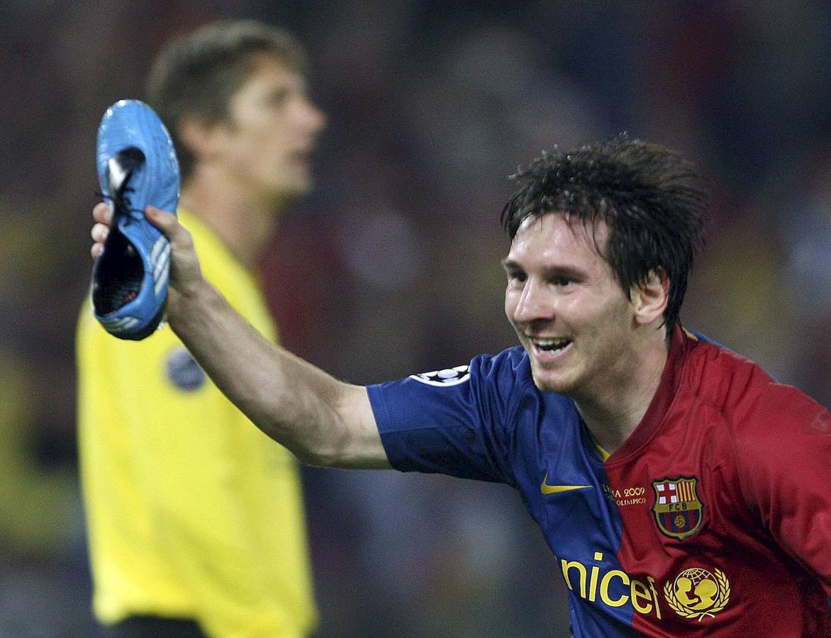 Messi celebra el segundo gol conseguido para su equipo ante el Manchester United en el partido de la final de la Liga de Campeones de la UEFA que se disputó la noche del 27 de mayo de 2009 en el Estadio Olímpico de Roma (Italia). Aquí también el Barça venció 2-0.. 