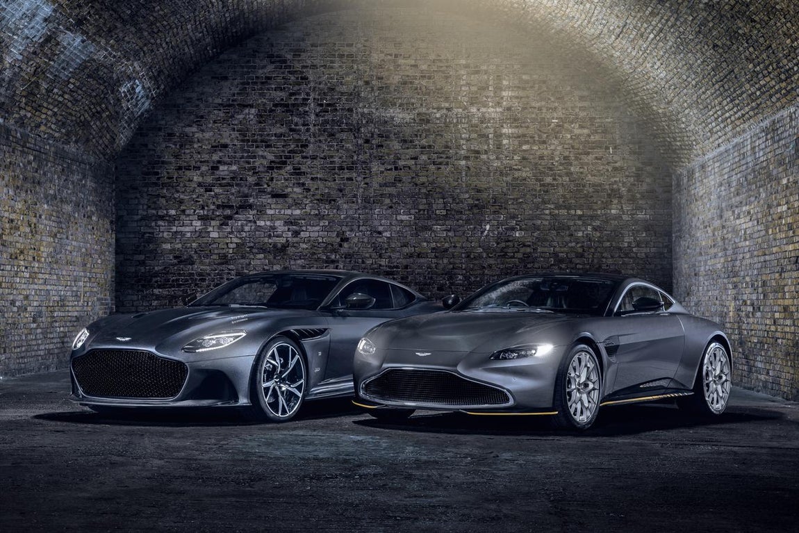 Aston Martin Vantage y DBS Superleggera 007. ¿De qué se trata? Nada más y nada menos que la reinterpretación de dos de los modelos más icónicos de Bond. Por un lado la edición Vantage 007 que rinde homenaje al Aston Martin V8 de la película “Alta tensión”, y por otro, la edición DBS Superleggera 007 que estará presente en la nueva entrega “Sin Tiempo para Morir”.