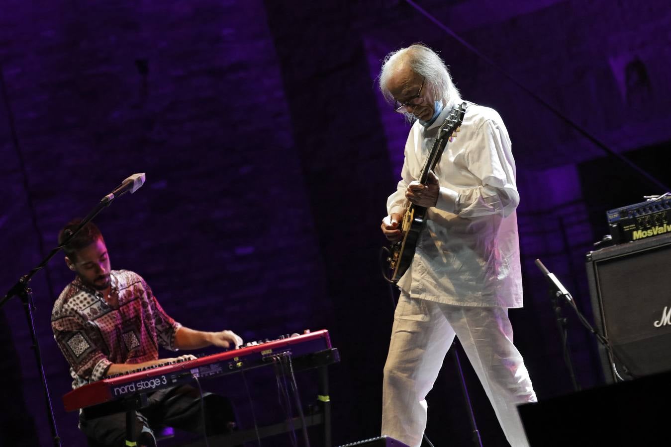 Gualberto García derrocha todo su «Duende eléctrico» en la Bienal de Flamenco