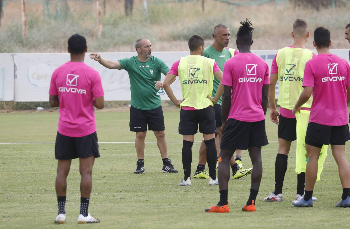 La vuelta de Bernardo Cruz al Córdoba CF y la incorporación de Ortiz, en imágenes