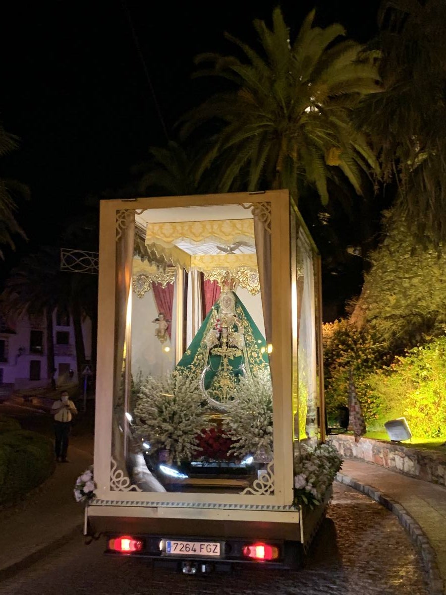 La «Bajá» de la Virgen de la Sierra de Cabra, en imágenes