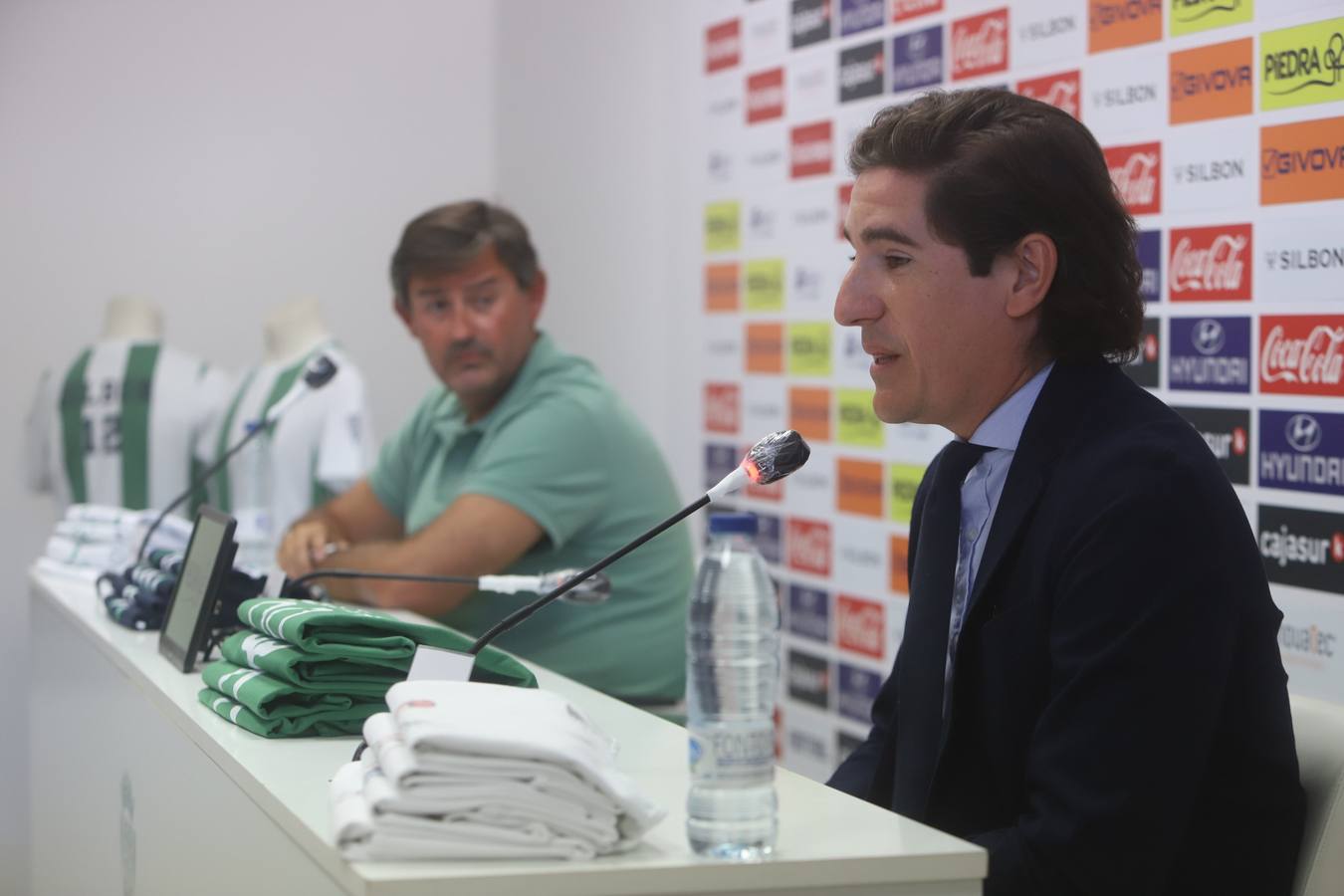 Las nuevas camisetas unisex del Córdoba CF en Silbon, en imágenes