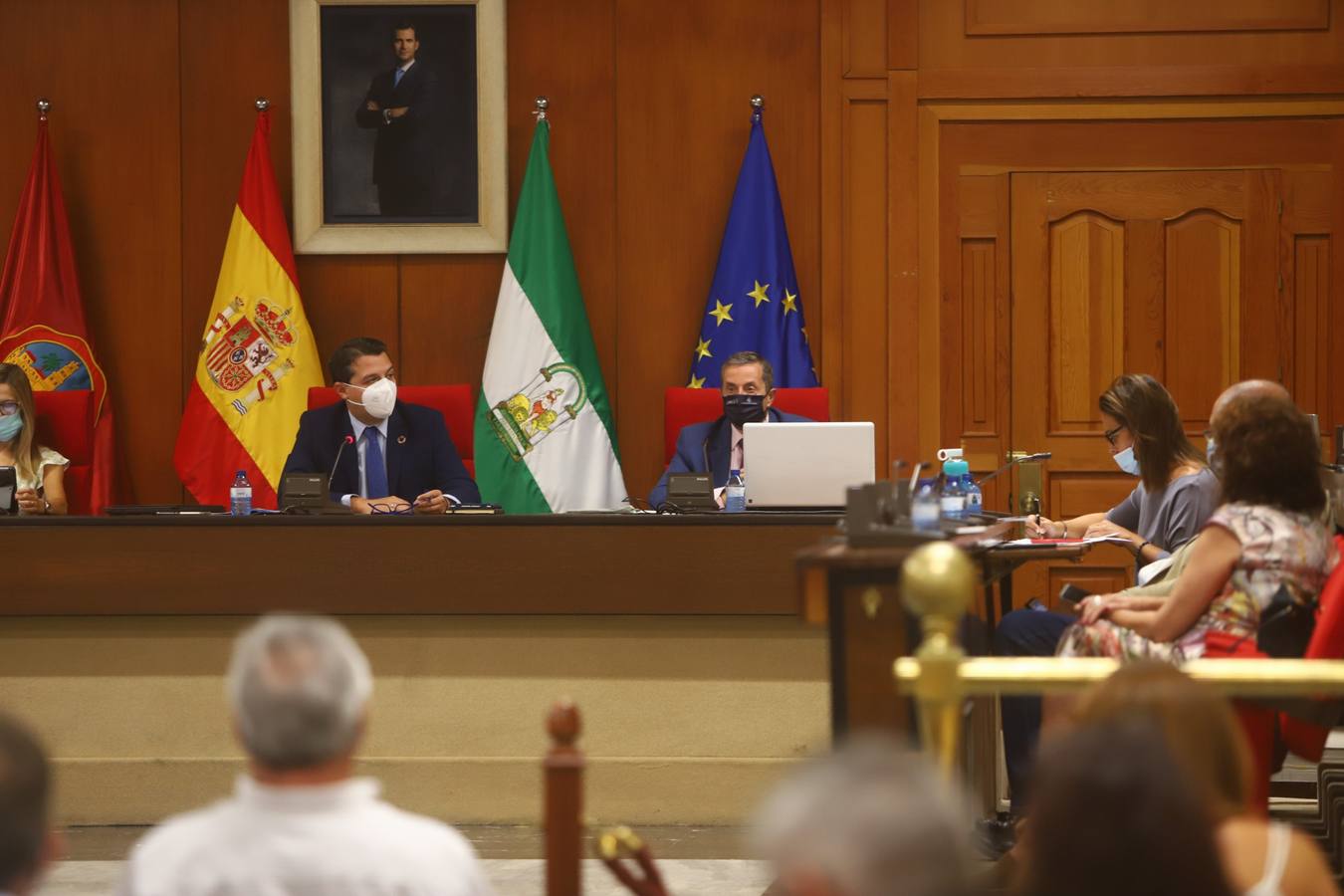 El primer Pleno septiembre del Ayuntamiento de Córdoba, en imágenes