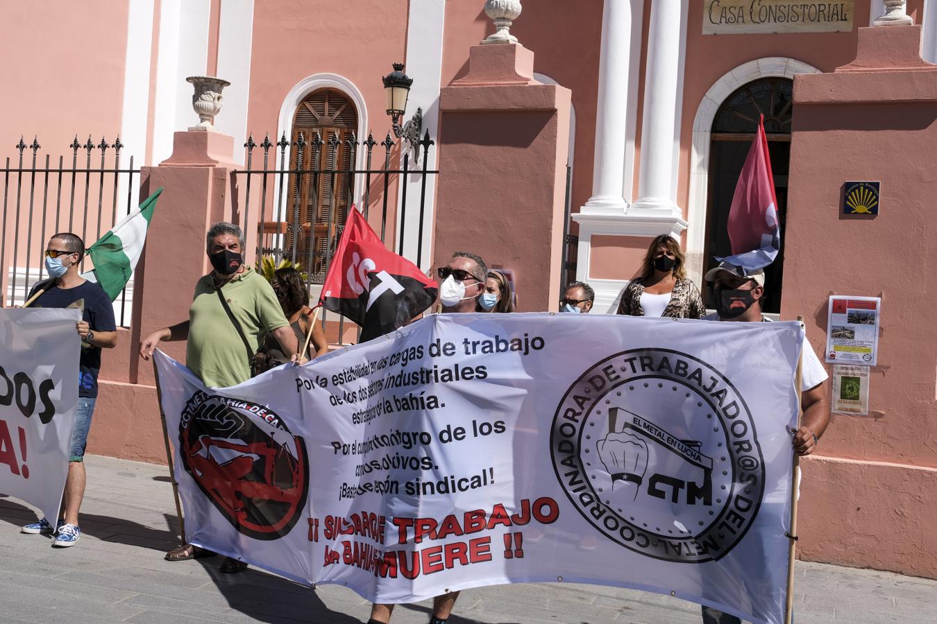 Apenas 150 manifestantes en la huelga general «ilegal» convocada por CTM y CGT