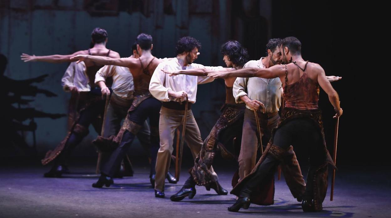 En imágenes, arranca la Bienal con el Ballet Flamenco de Andalucía