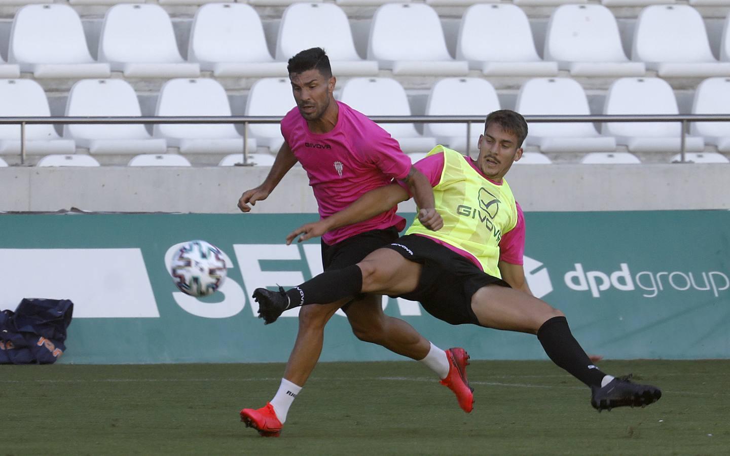 El partido de entrenamiento del Córdoba CF con el filial, en imágenes