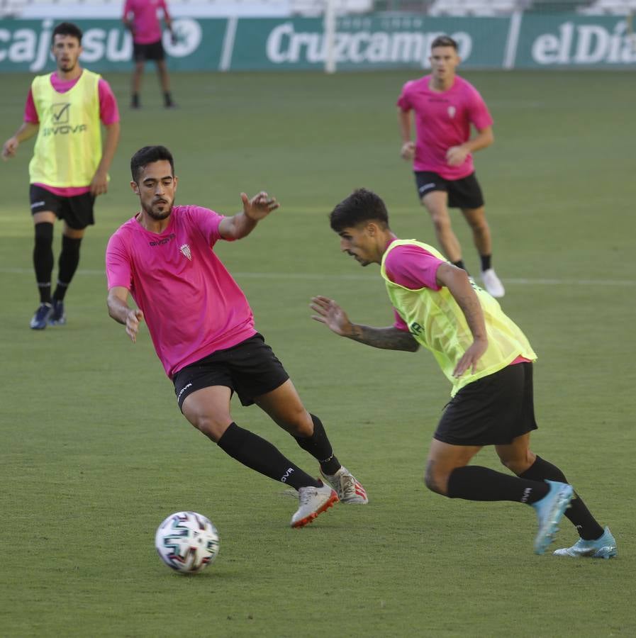 El partido de entrenamiento del Córdoba CF con el filial, en imágenes