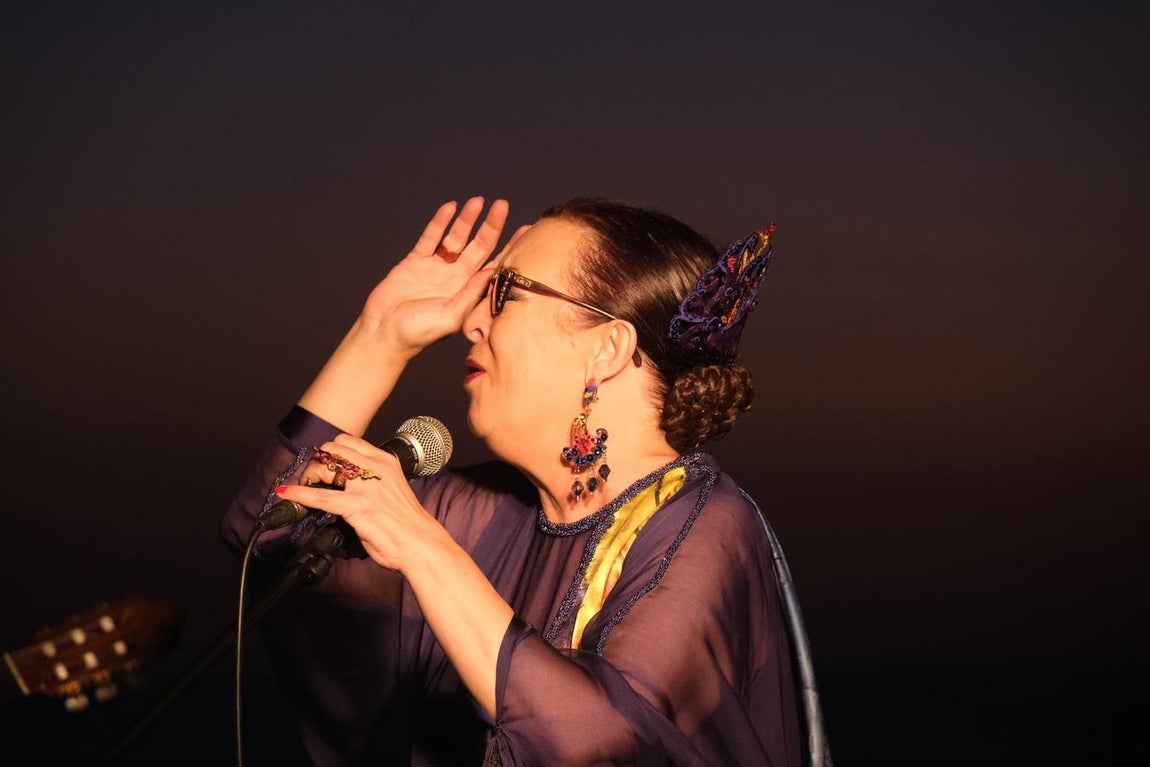 FOTOS: Una travesía de canciones por el universo Martirio en el Parador de Cádiz