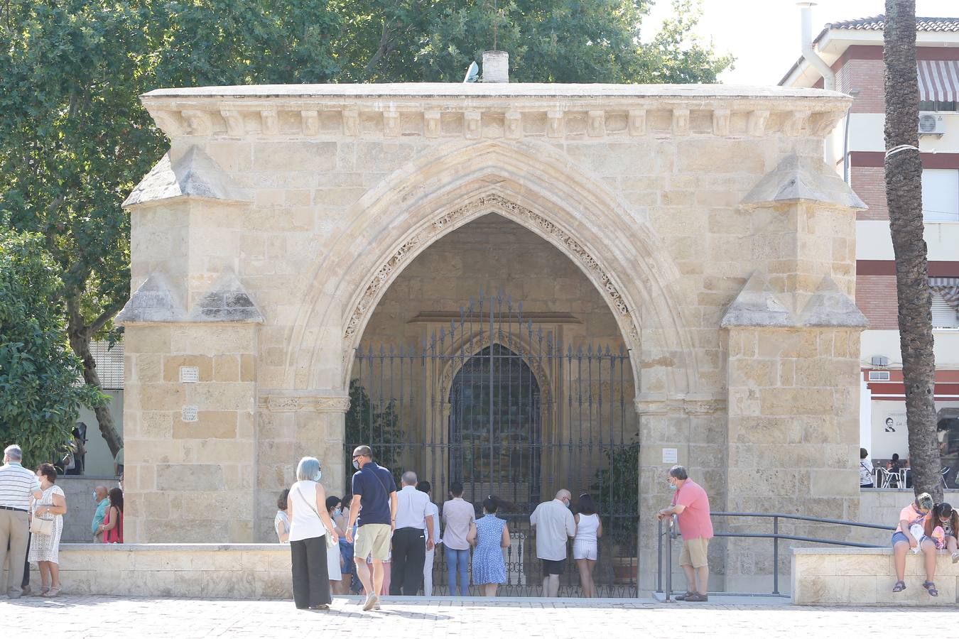 El obispo asegura que la Virgen de la Fuensanta «nos va a salvar de esta situación»