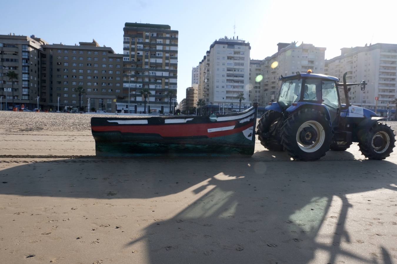 Llegan cuatro pateras a la costa de Cádiz