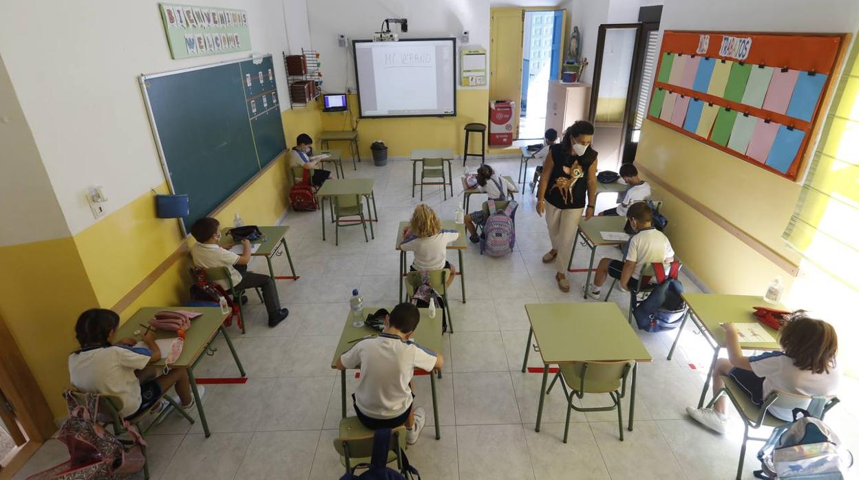 En imágenes, así ha sido la vuelta al colegio en Córdoba (I)