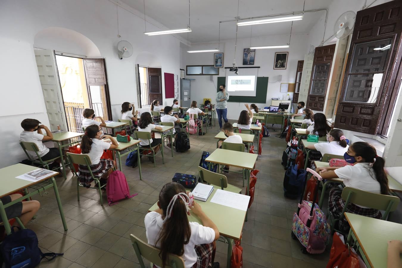 En imágenes, así ha sido la vuelta al colegio en Córdoba (I)