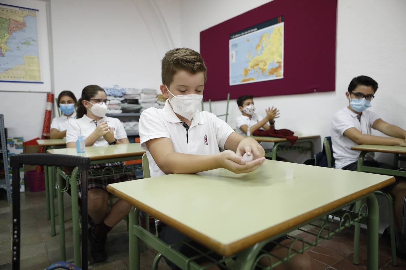 En imágenes, así ha sido la vuelta al colegio en Córdoba (I)