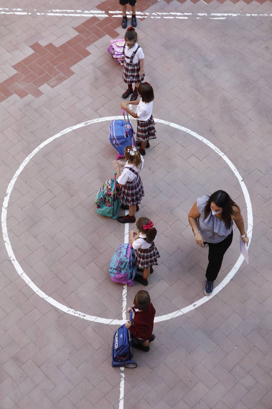 En imágenes, así ha sido la vuelta al colegio en Córdoba (I)