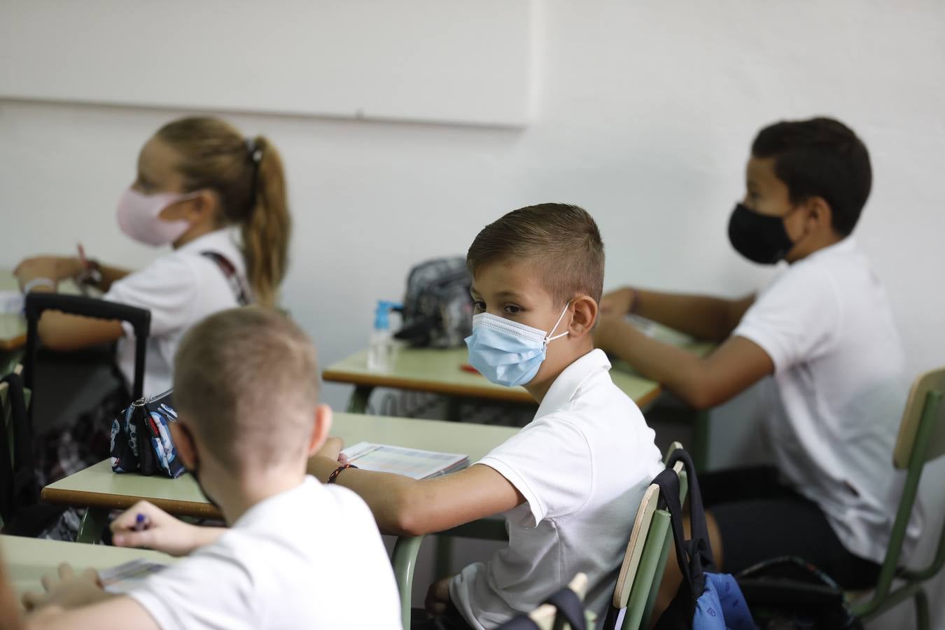 En imágenes, así ha sido la vuelta al colegio en Córdoba (I)