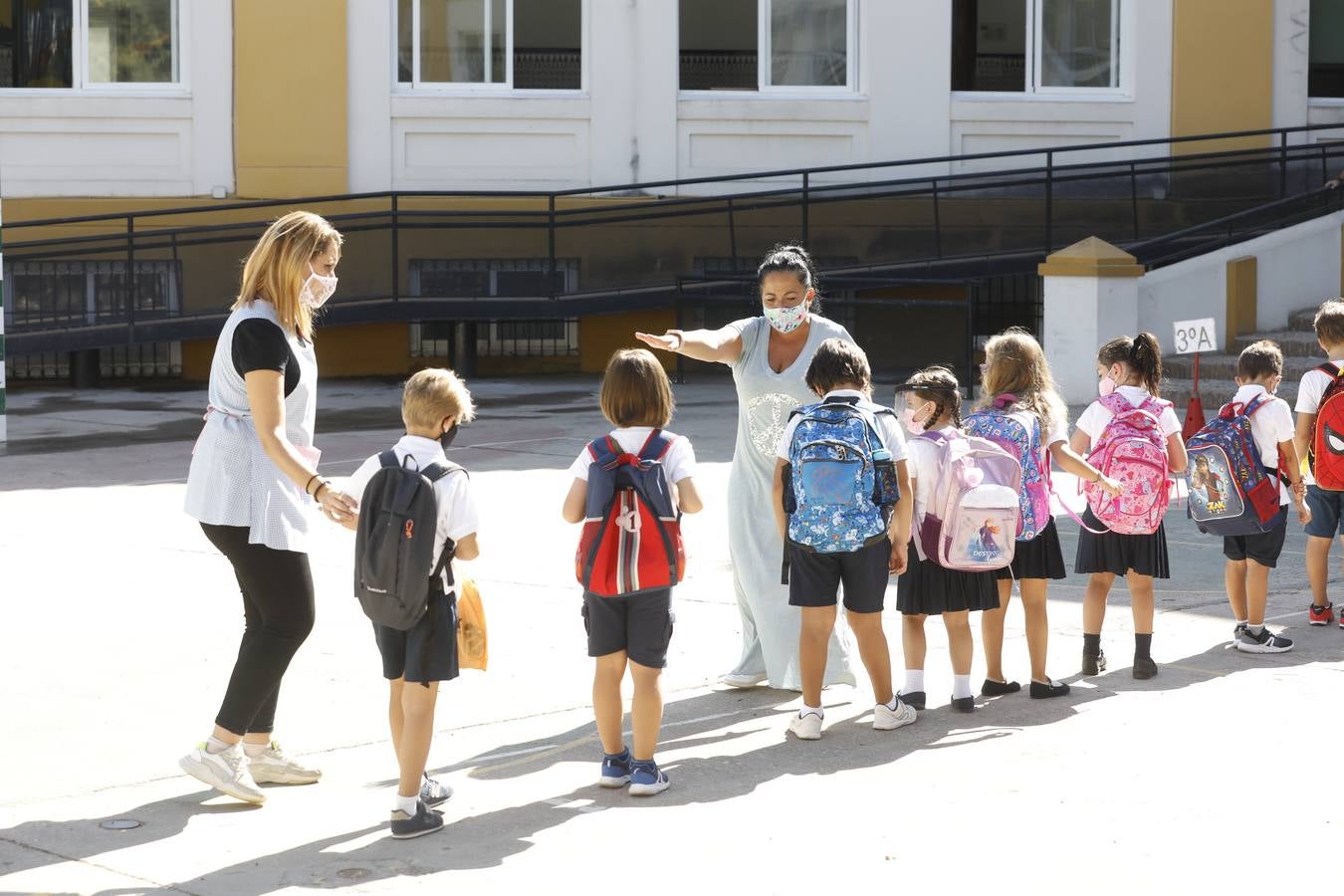 En imágenes, así ha sido la vuelta al colegio en Córdoba (II)