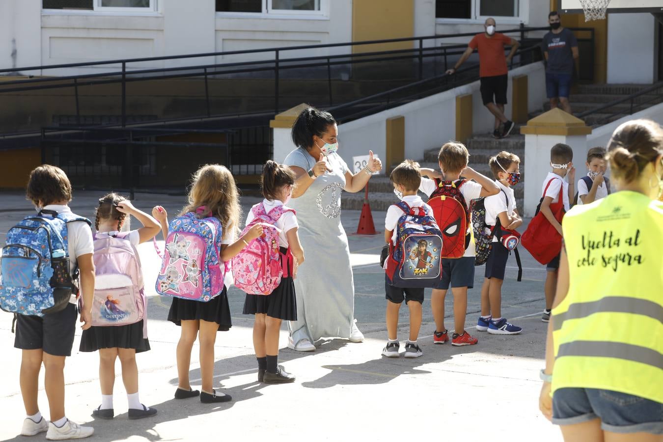 En imágenes, así ha sido la vuelta al colegio en Córdoba (II)