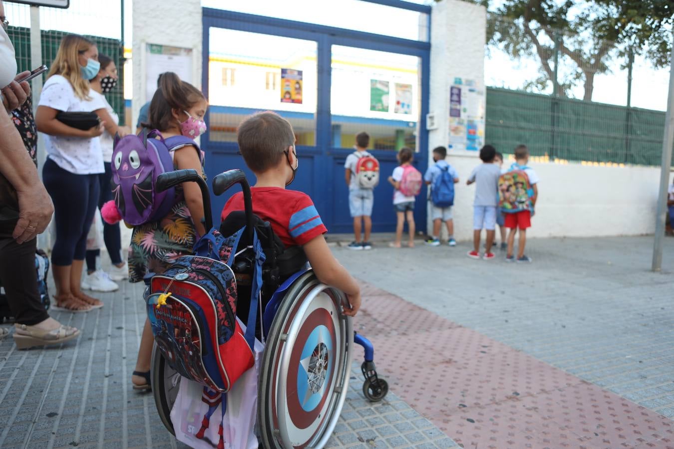 La vuelta al cole en imágenes tras seis meses de aislamiento