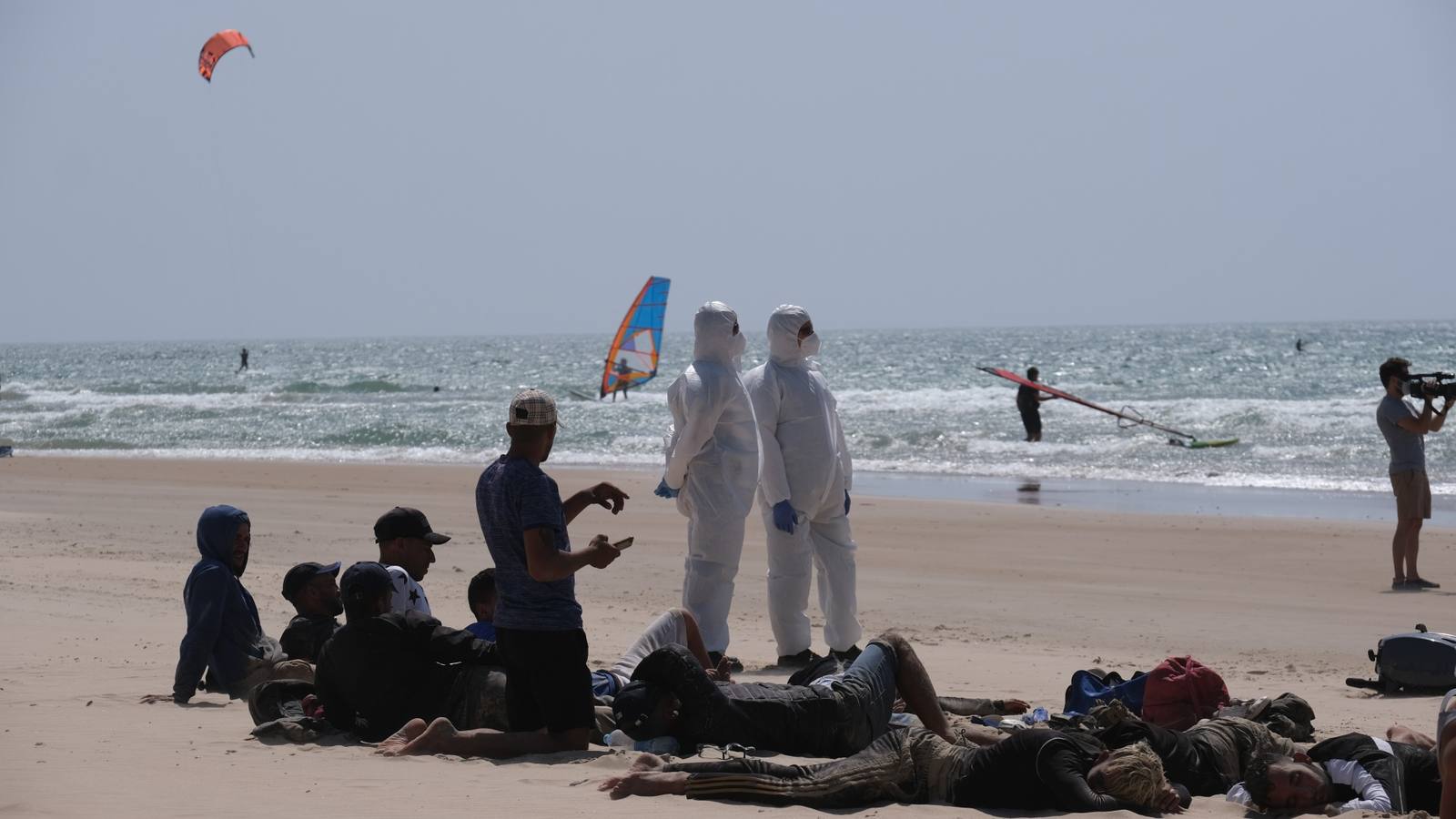 Llegan dos pateras a las costas de Cádiz