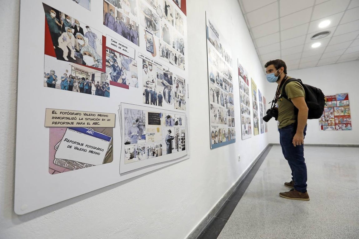 La exposición «Héroes con bata», de homenaje a los sanitarios en Córdoba, en imágenes