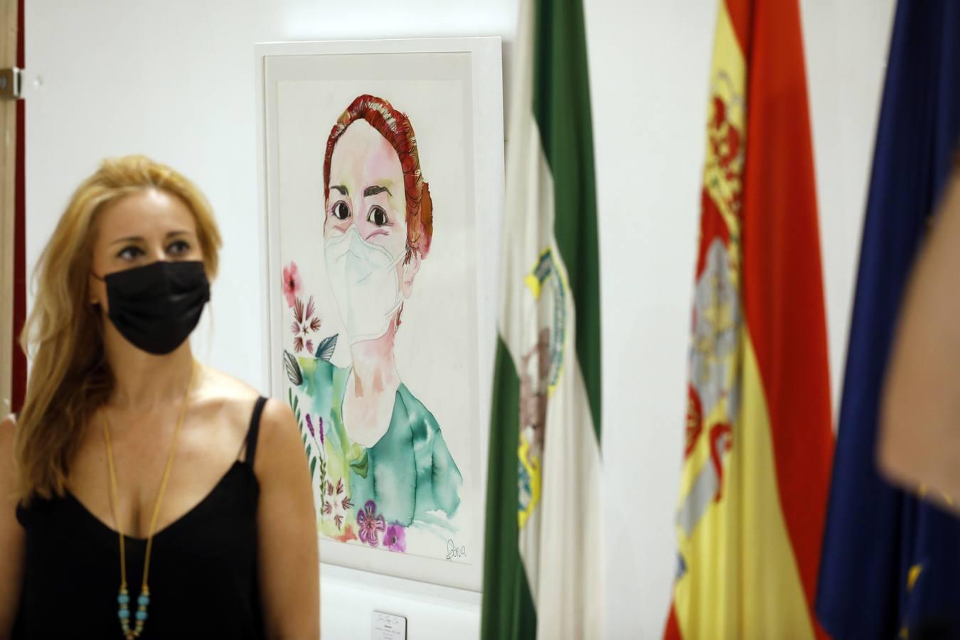 La exposición «Héroes con bata», de homenaje a los sanitarios en Córdoba, en imágenes