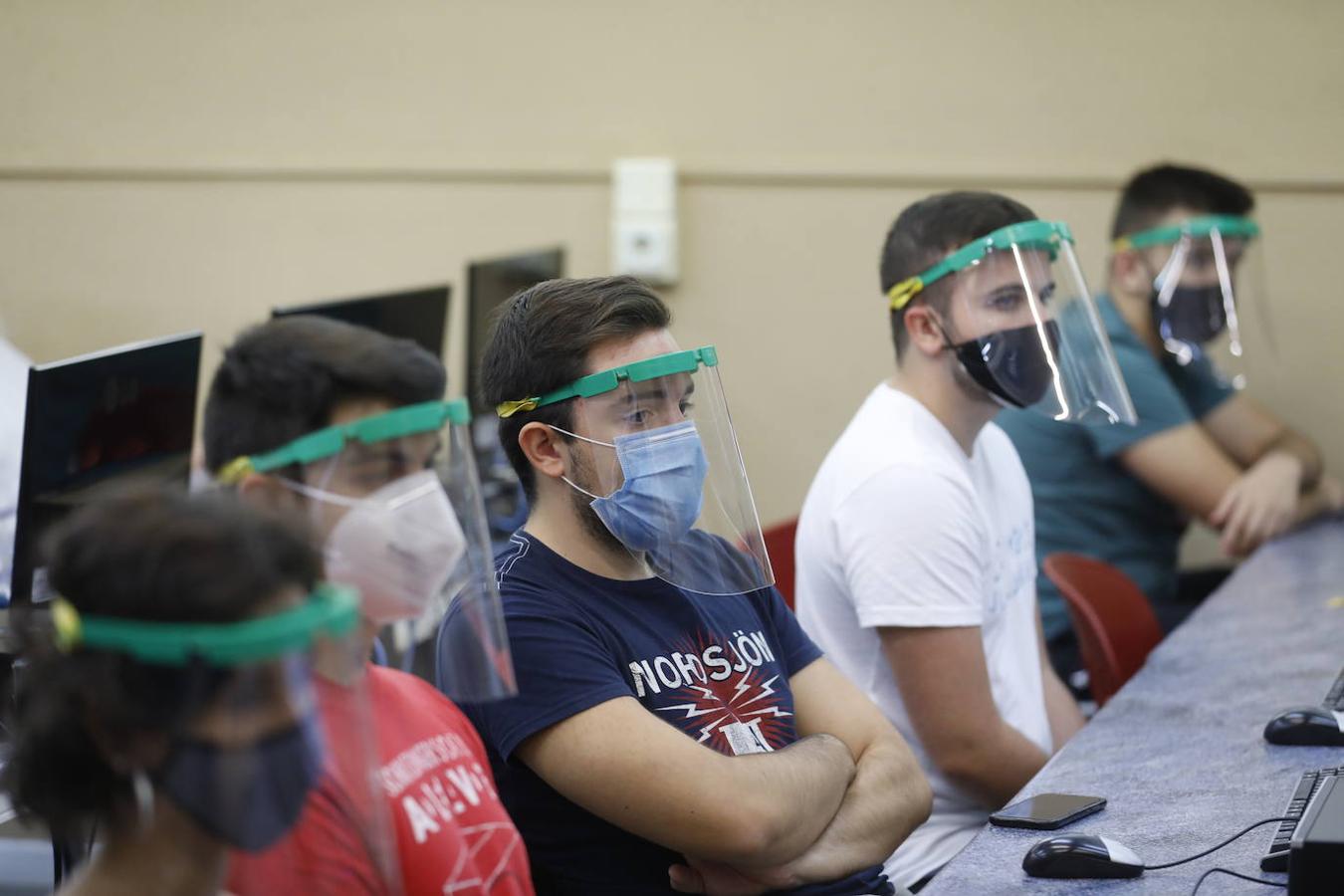 La vuelta a las clases de la Universidad de Córdoba, en imágenes