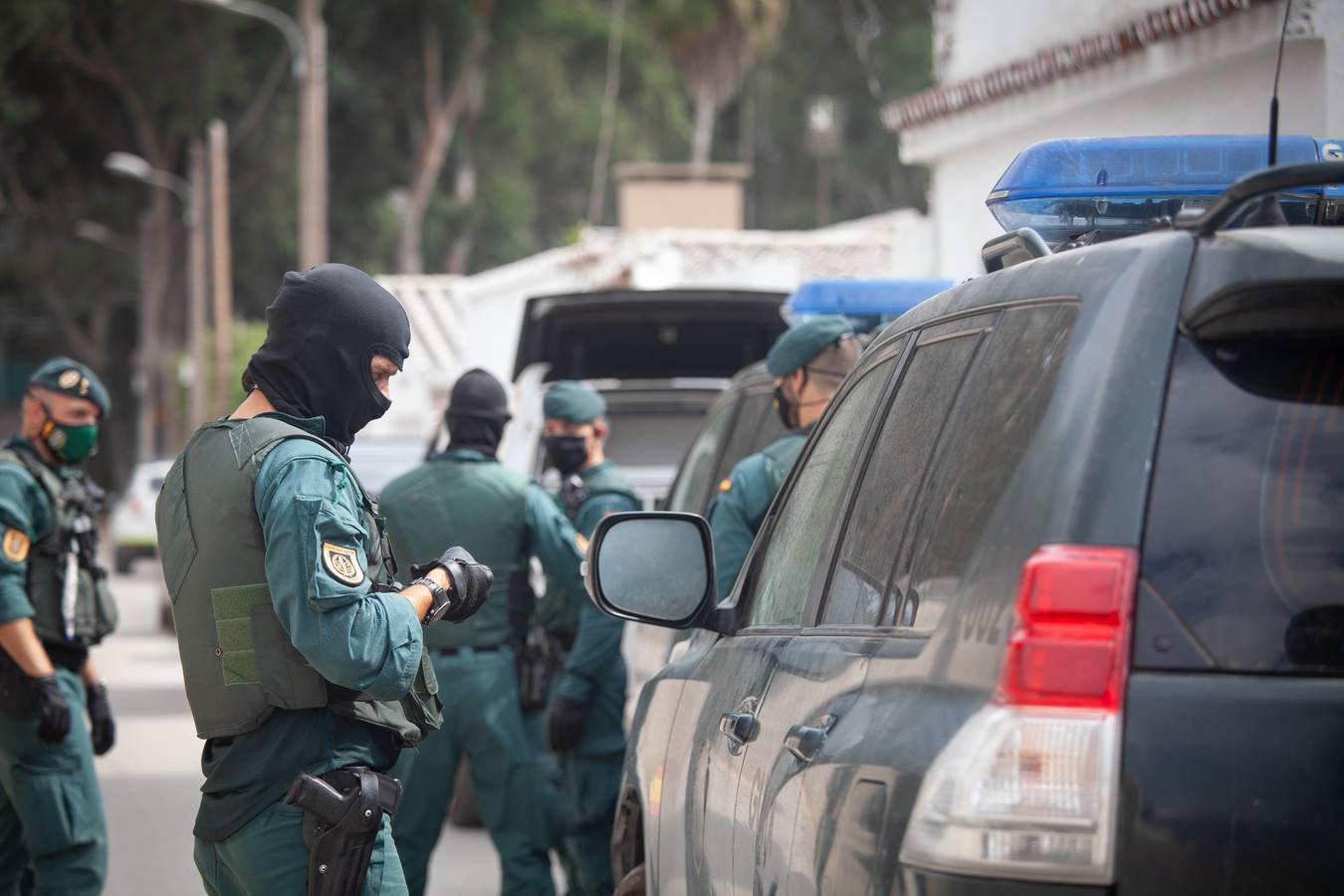 Macrorredada de la Guardia Civil contra el tráfico de hachís