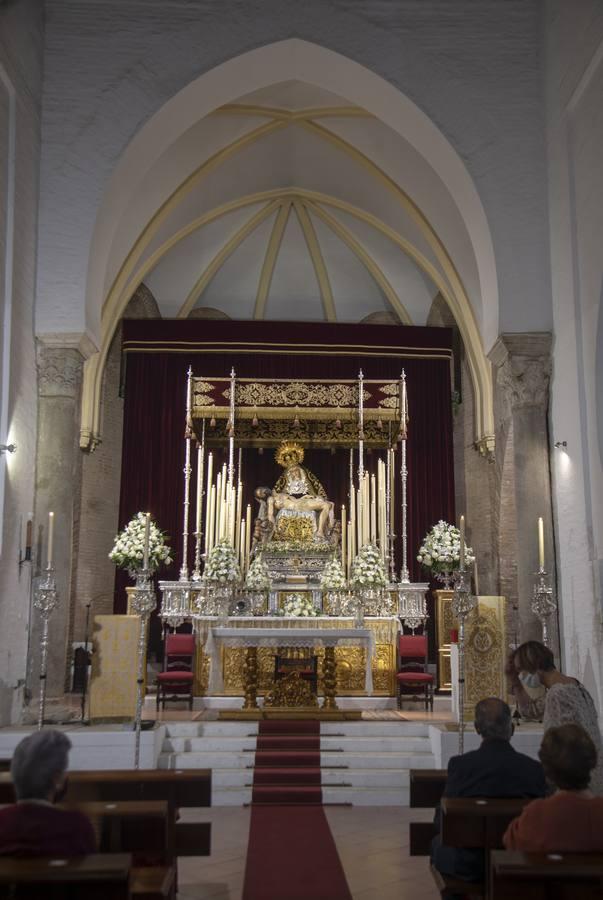 Los Servitas, en el día de los Dolores la Virgen