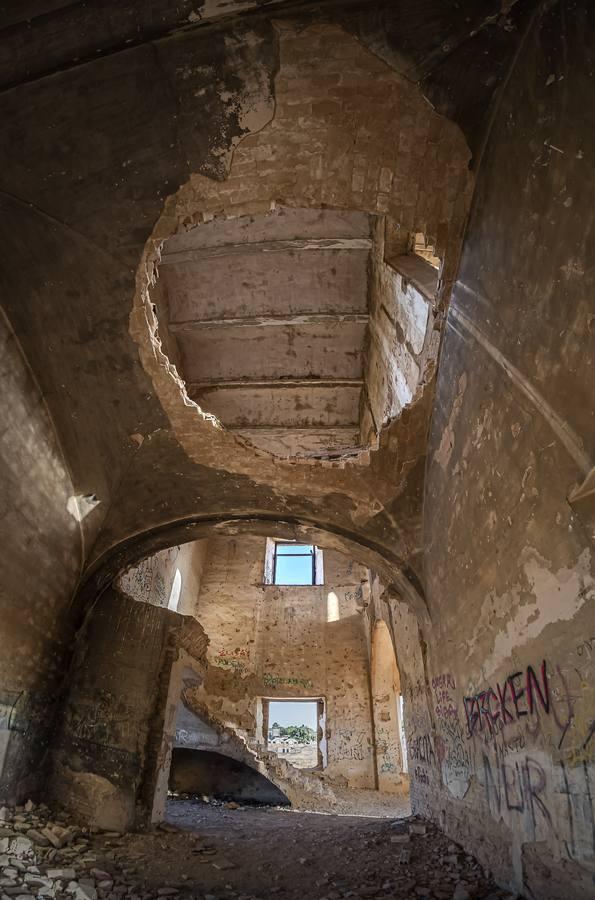 El misterioso convento abandonado de Carmona