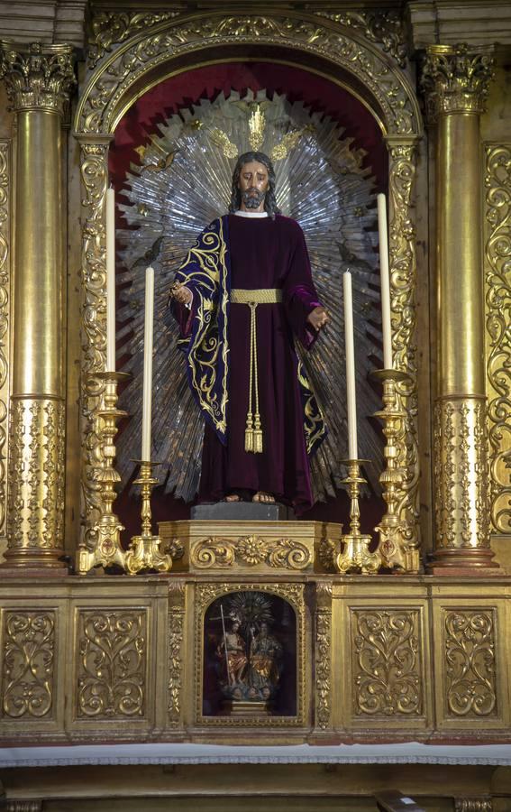 Los titulares del Beso de Judas reciben culto en la parroquia de San Ildefonso