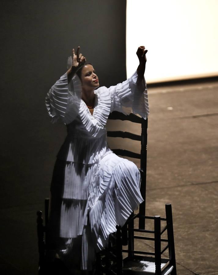 Bienal de Flamenco 2020: María Moreno explora las posibilidades de su baile en «More (No) More»