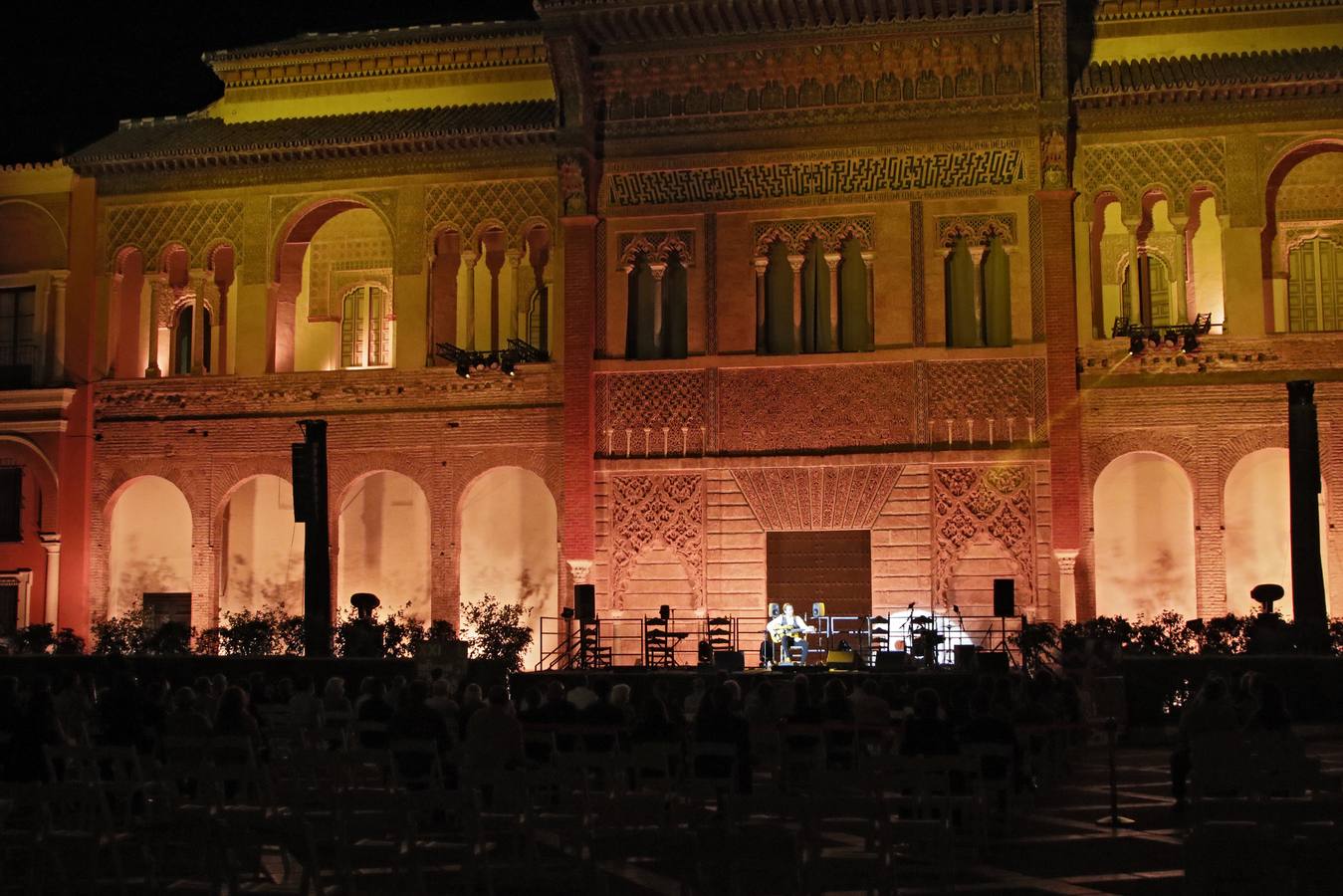 Bienal de Flamenco: en imágenes, el recital de Manuel de la Luz en el Alcázar