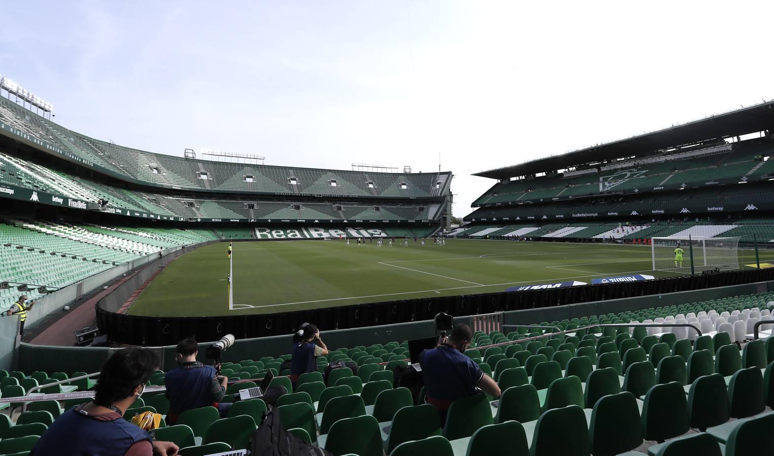 El partido Betis-Valladolid, en imágenes