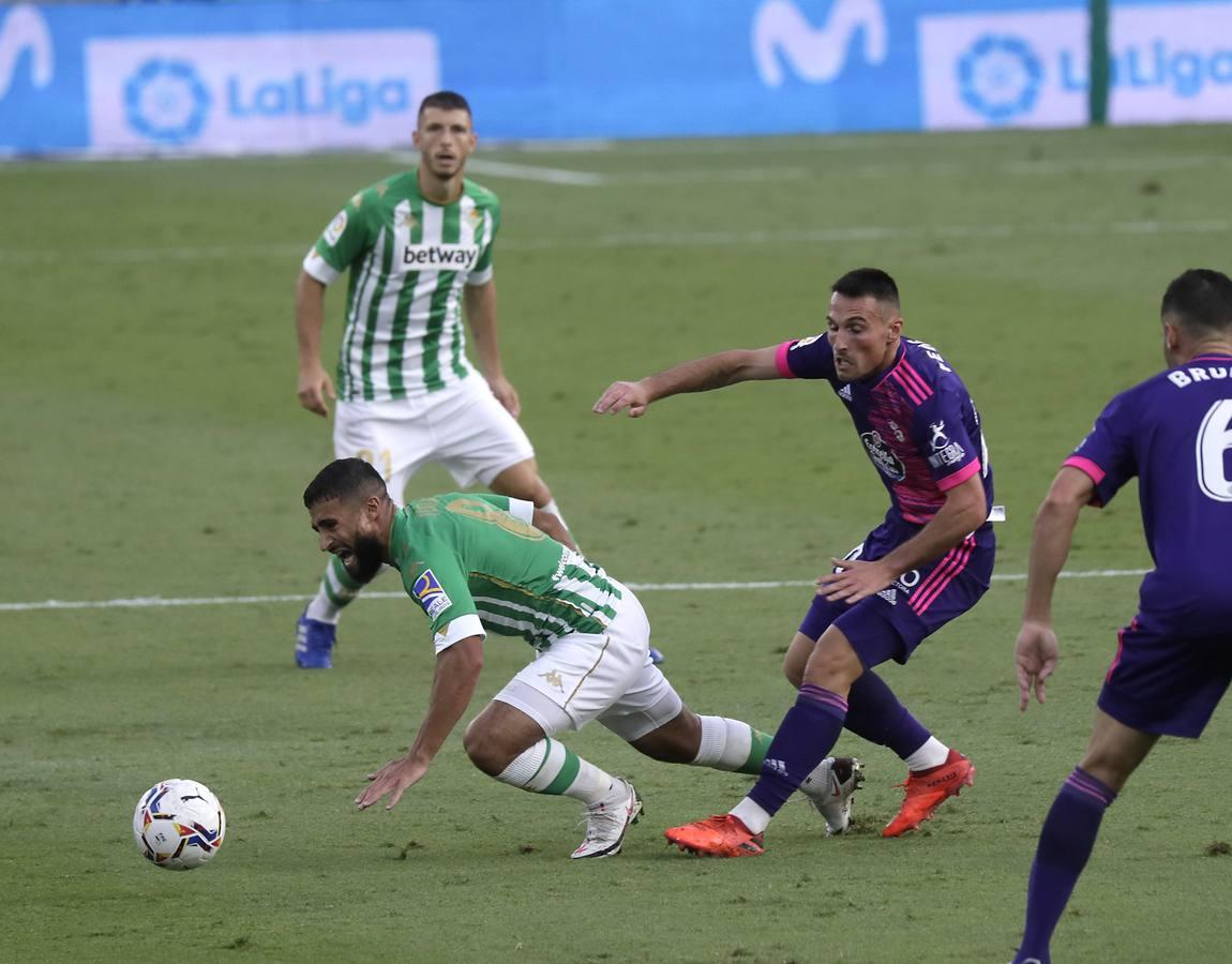 El partido Betis-Valladolid, en imágenes