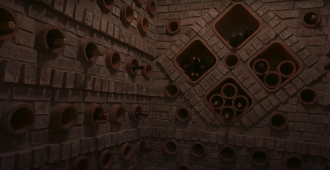 La mansión de Scottie Pippen en Chicago. También encontramos una bodega de ladrillo que estamos seguro de que aprovechará al máximo.