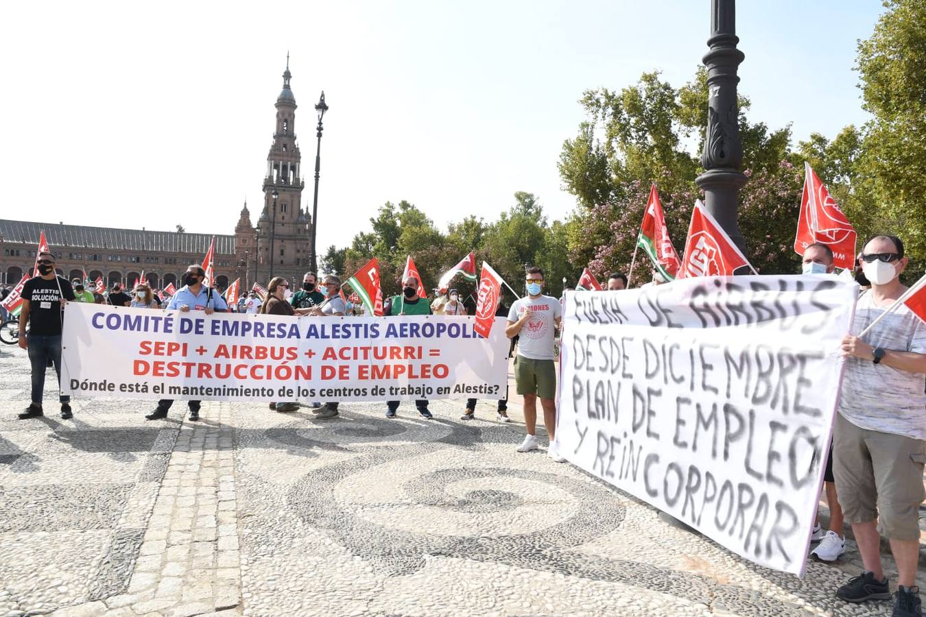 Concentración de protesta del sector aeronaútico en Sevilla