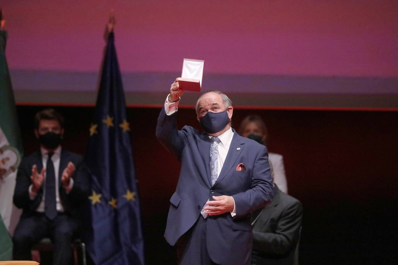 La entrega de las medallas de la ciudad de Sevilla, en imágenes (I)