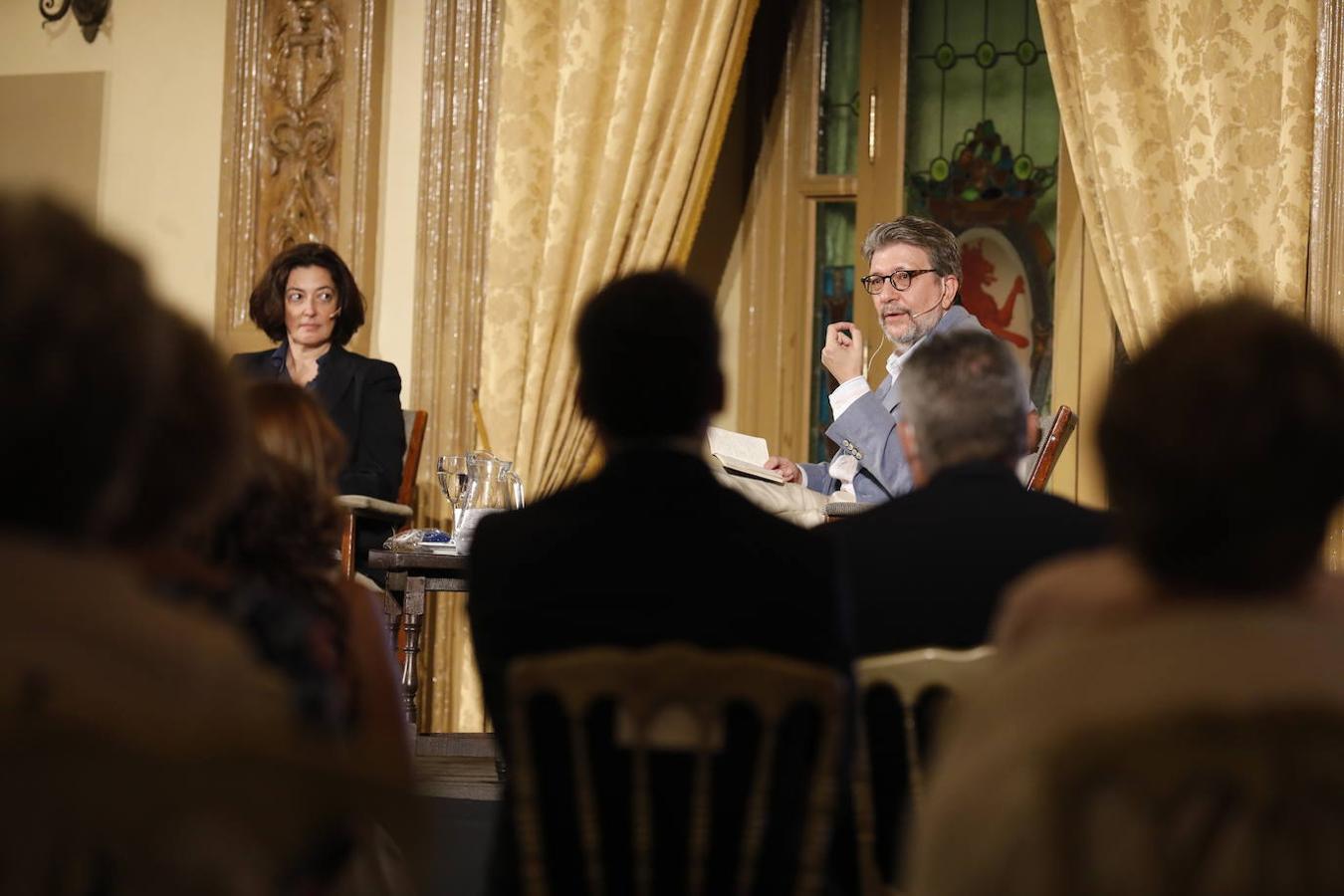 El coloquio de Ignacio Camacho y Rosa Belmonte en Córdoba, en imágenes